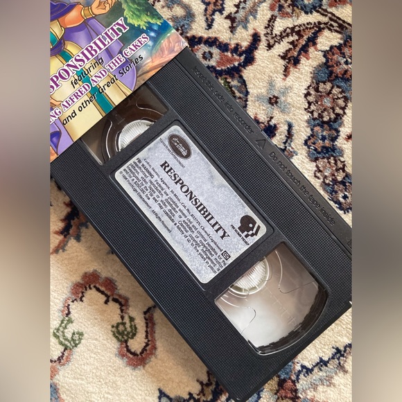 VHS PBS for Kids Adventures from the Book of Virtues | Responsibility - Picture 3 of 4